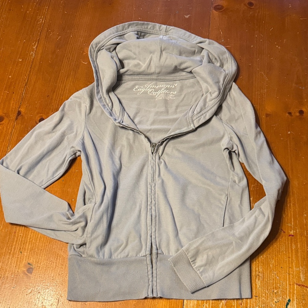 American Eagle Outfitters Women's Light Gray Hoodie